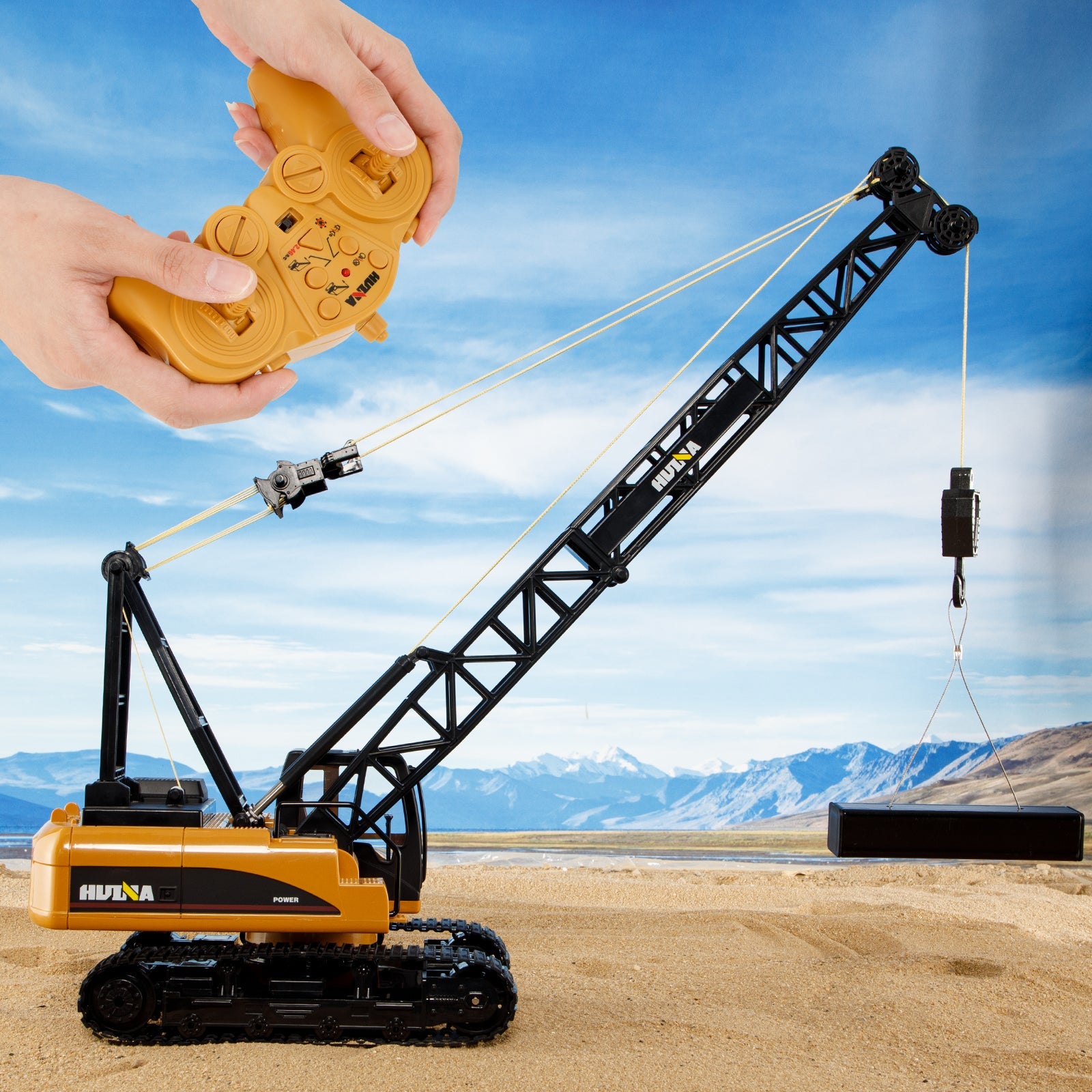 Huina 1572 1:14 RC Crane (2025 MODEL)