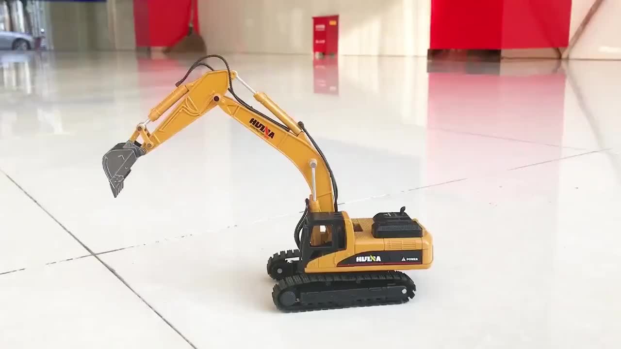 Huina 1710 1:50 Alloy Diecast Excavator